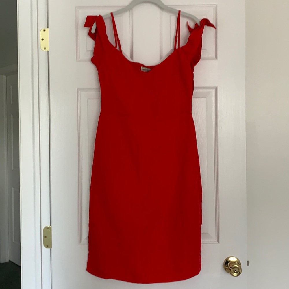LAST CHANCE Abercrombie red dress ❤️